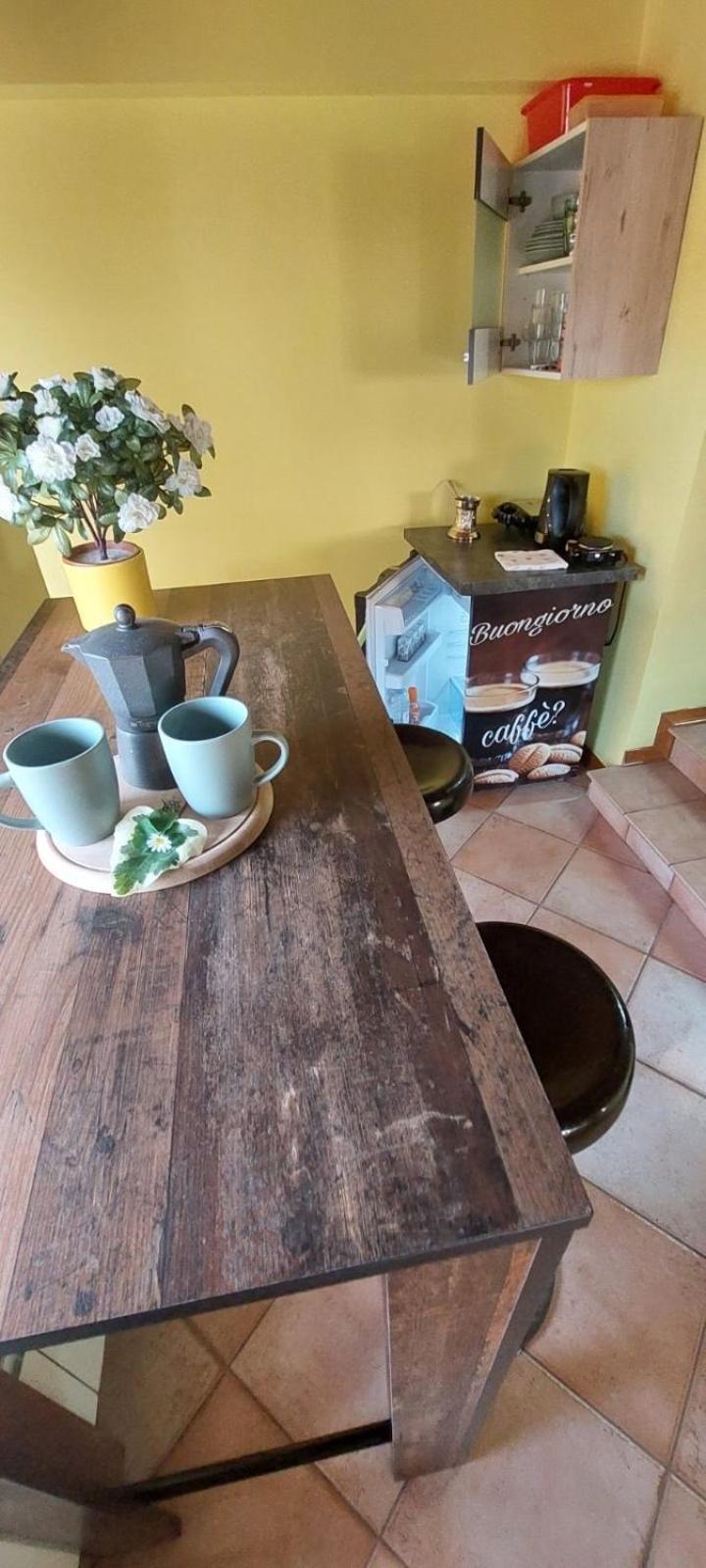 Apartma Mimi Dekani Eksteriør billede